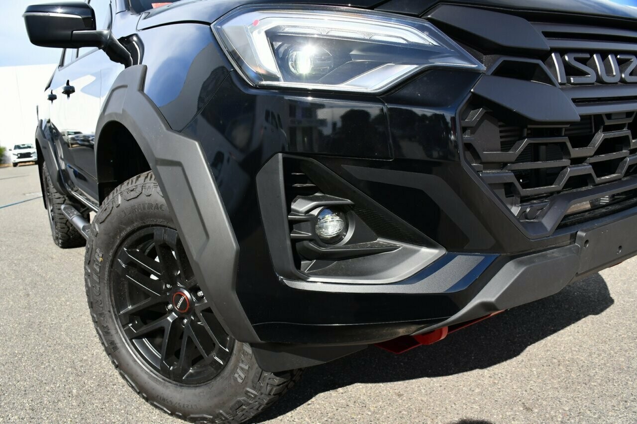 Isuzu D-max image 2