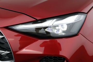 https://vehicle-cdn.autoleague.cloud/30352_951038642_9.jpg