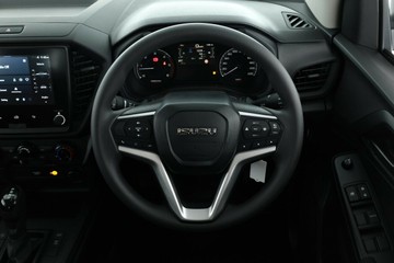 https://vehicle-cdn.autoleague.cloud/30352_960006765_20.jpg