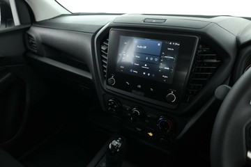 https://vehicle-cdn.autoleague.cloud/30352_960006765_22.jpg