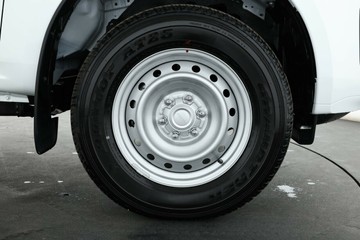 https://vehicle-cdn.autoleague.cloud/30352_960006765_3.jpg