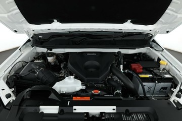 https://vehicle-cdn.autoleague.cloud/30352_960006765_6.jpg