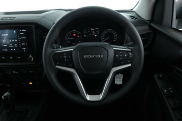 https://vehicle-cdn.autoleague.cloud/30352_960006874_20.jpg