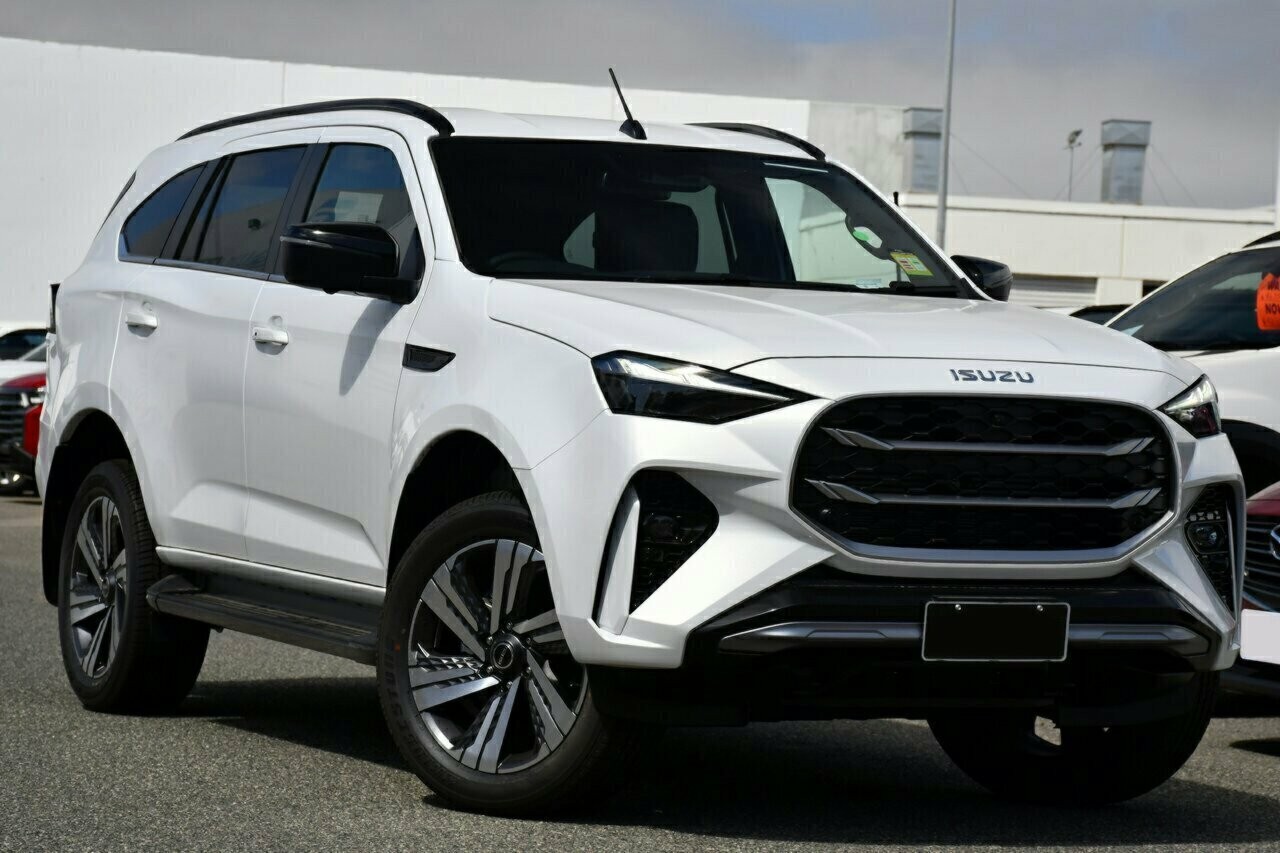 Isuzu Mu-x image 1