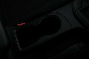 https://vehicle-cdn.autoleague.cloud/30352_960067673_28.jpg