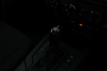 https://vehicle-cdn.autoleague.cloud/30352_960067683_27.jpg