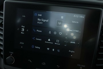 https://vehicle-cdn.autoleague.cloud/30352_960067691_27.jpg