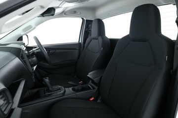 https://vehicle-cdn.autoleague.cloud/30352_960067691_35.jpg
