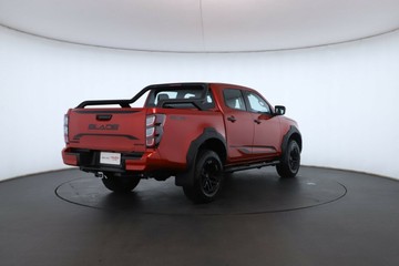 https://vehicle-cdn.autoleague.cloud/30352_960069776_17.jpg