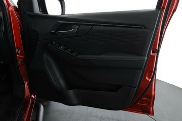 https://vehicle-cdn.autoleague.cloud/30352_960069776_18.jpg