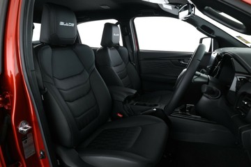 https://vehicle-cdn.autoleague.cloud/30352_960069776_19.jpg