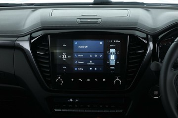 https://vehicle-cdn.autoleague.cloud/30352_960069776_24.jpg