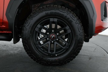 https://vehicle-cdn.autoleague.cloud/30352_960069776_4.jpg