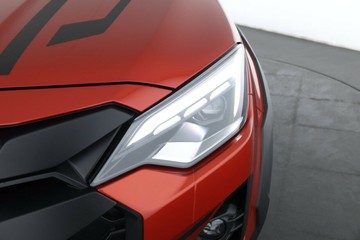 https://vehicle-cdn.autoleague.cloud/30352_960069776_9.jpg