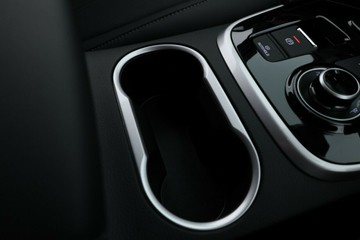 https://vehicle-cdn.autoleague.cloud/30352_960070922_30.jpg