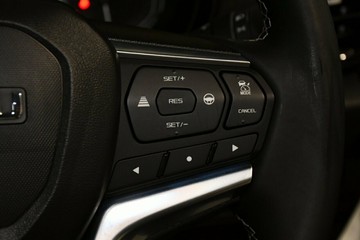 https://vehicle-cdn.autoleague.cloud/30352_960140713_13.jpg