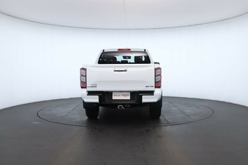 https://vehicle-cdn.autoleague.cloud/30352_960140715_13.jpg