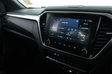 https://vehicle-cdn.autoleague.cloud/30352_960140715_22.jpg