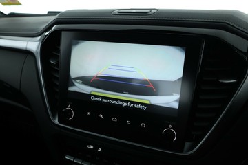 https://vehicle-cdn.autoleague.cloud/30352_960140715_25.jpg