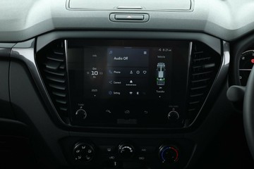 https://vehicle-cdn.autoleague.cloud/30352_960140769_21.jpg