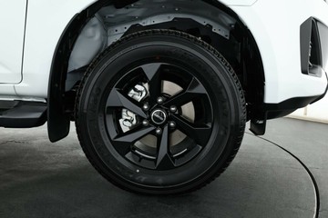 https://vehicle-cdn.autoleague.cloud/30352_960140769_3.jpg