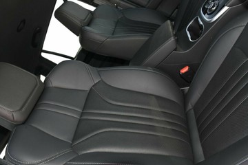 https://vehicle-cdn.autoleague.cloud/30352_960142007_10.jpg