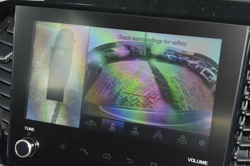 https://vehicle-cdn.autoleague.cloud/30352_960142007_12.jpg