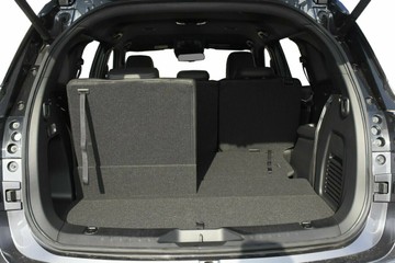 https://vehicle-cdn.autoleague.cloud/30352_960142007_19.jpg