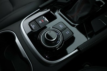 https://vehicle-cdn.autoleague.cloud/30352_960142203_28.jpg