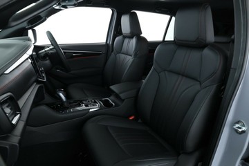 https://vehicle-cdn.autoleague.cloud/30352_960142203_31.jpg