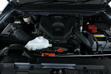 https://vehicle-cdn.autoleague.cloud/30352_960142203_6.jpg