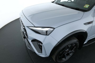 https://vehicle-cdn.autoleague.cloud/30352_960142203_9.jpg