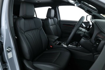 https://vehicle-cdn.autoleague.cloud/30352_960142268_19.jpg