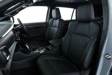 https://vehicle-cdn.autoleague.cloud/30352_960142268_31.jpg