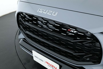 https://vehicle-cdn.autoleague.cloud/30352_960142268_7.jpg