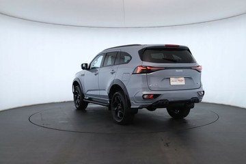 https://vehicle-cdn.autoleague.cloud/30352_960142341_12.jpg
