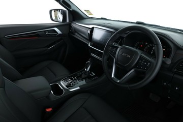 https://vehicle-cdn.autoleague.cloud/30352_960142341_20.jpg