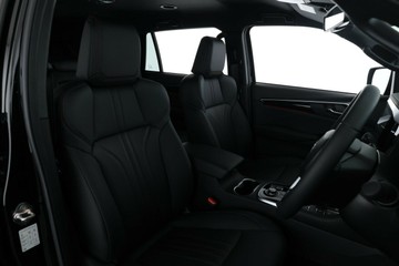 https://vehicle-cdn.autoleague.cloud/30352_960142474_19.jpg