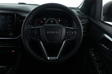 https://vehicle-cdn.autoleague.cloud/30352_960142474_21.jpg