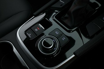https://vehicle-cdn.autoleague.cloud/30352_960142474_29.jpg
