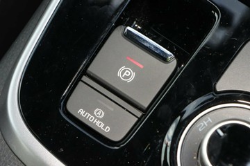 https://vehicle-cdn.autoleague.cloud/30352_960142525_10.jpg