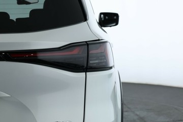 https://vehicle-cdn.autoleague.cloud/30352_960142532_14.jpg