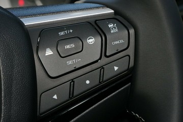 https://vehicle-cdn.autoleague.cloud/30352_960142757_10.jpg