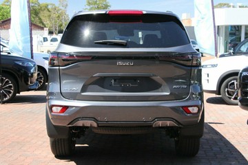 https://vehicle-cdn.autoleague.cloud/30352_960142757_14.jpg