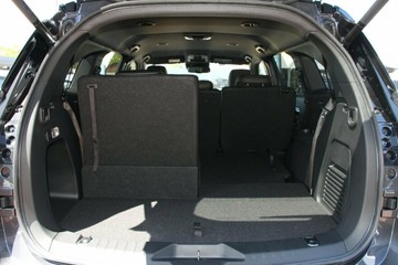 https://vehicle-cdn.autoleague.cloud/30352_960142757_15.jpg