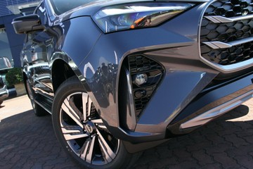 https://vehicle-cdn.autoleague.cloud/30352_960142757_2.jpg