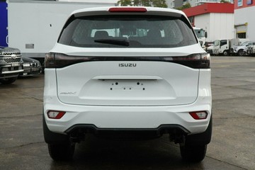 https://vehicle-cdn.autoleague.cloud/30352_960142902_17.jpg