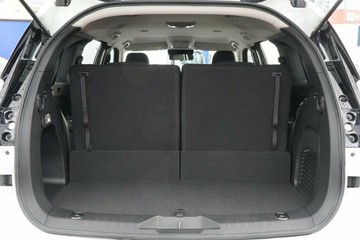 https://vehicle-cdn.autoleague.cloud/30352_960142902_18.jpg