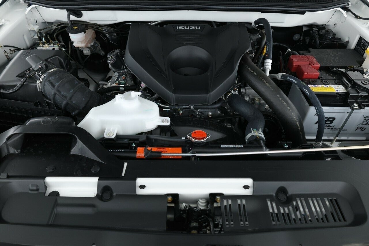 Isuzu Mu-x image 4