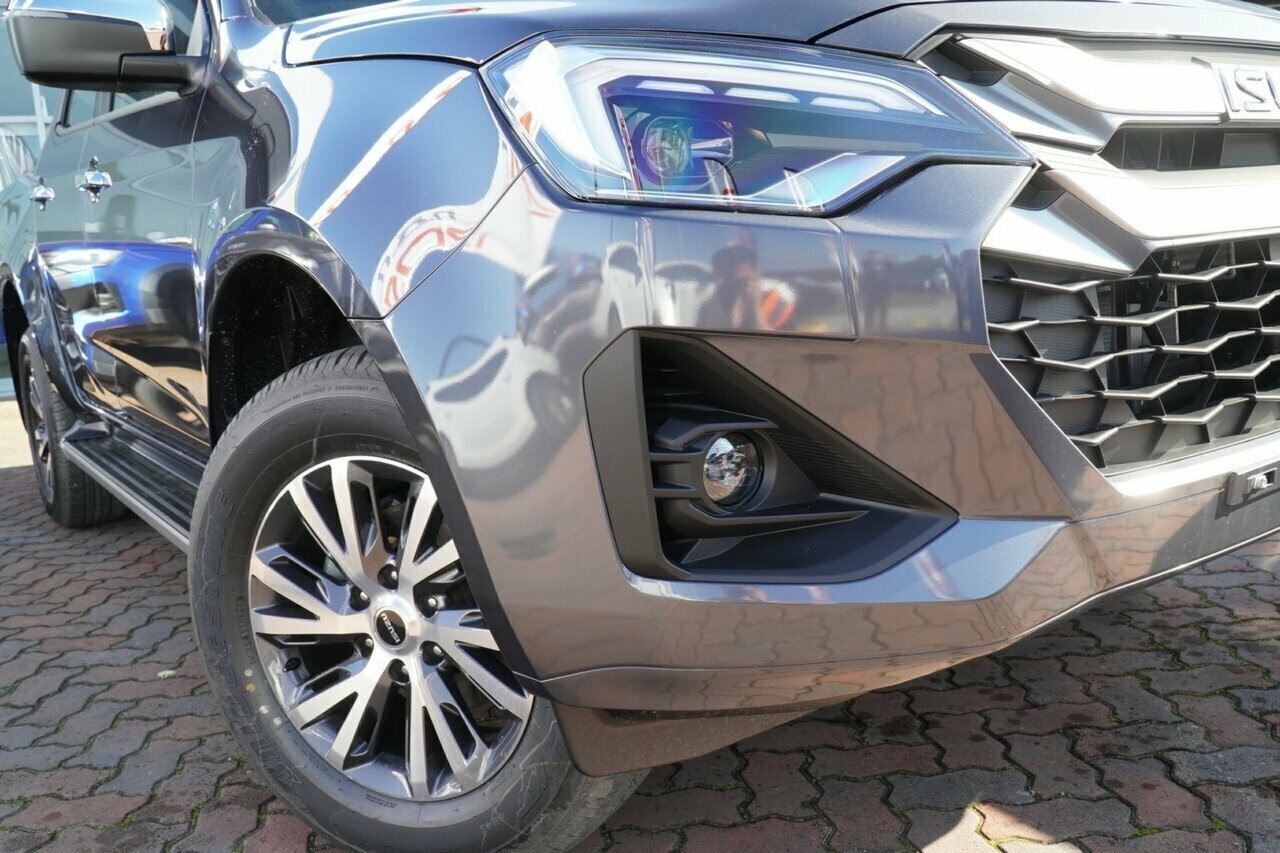 Isuzu D-max image 2